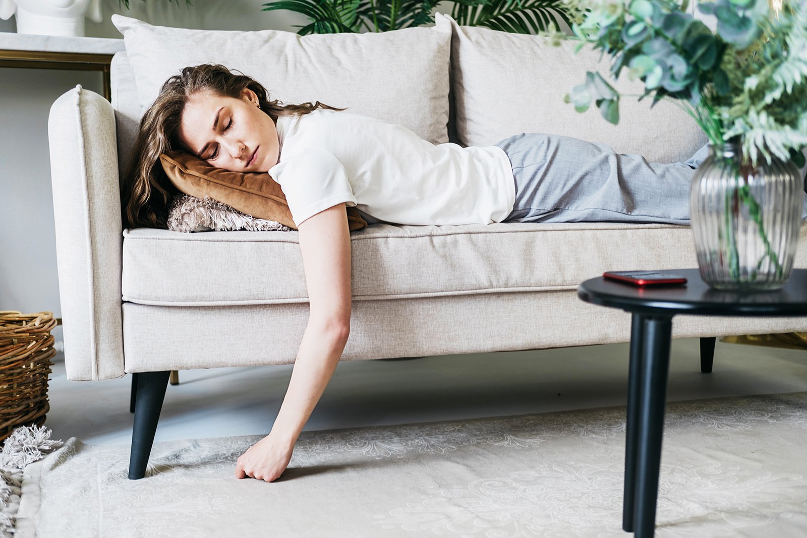 tired woman with MCAS