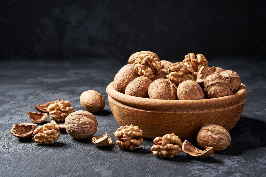 raw-walnuts